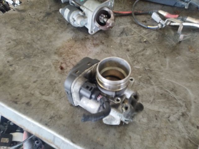 bontott VW GOLF V Fojtószelep (Elektromos)