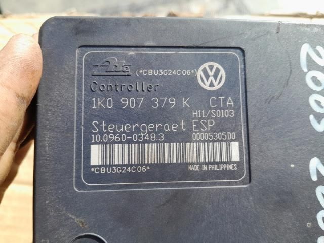 bontott VW GOLF V ABS Kocka