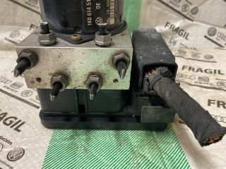 bontott VW GOLF V ABS Kocka