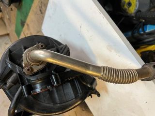 bontott VW GOLF V EGR Hűtő Cső