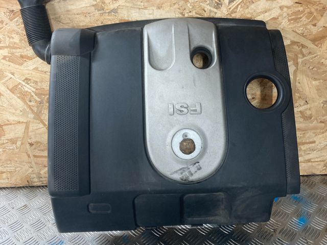 bontott VW GOLF V Felső Motorburkolat