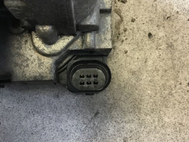 bontott VW GOLF V Fojtószelep (Elektromos)