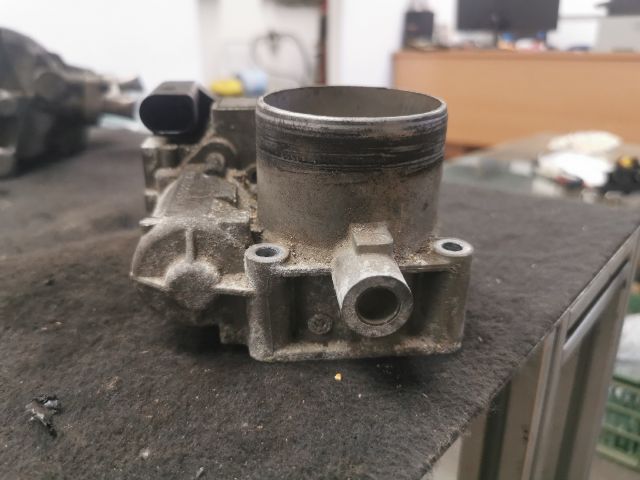 bontott VW GOLF V Fojtószelep (Elektromos)