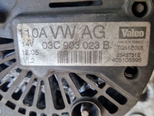 bontott VW GOLF V Generátor