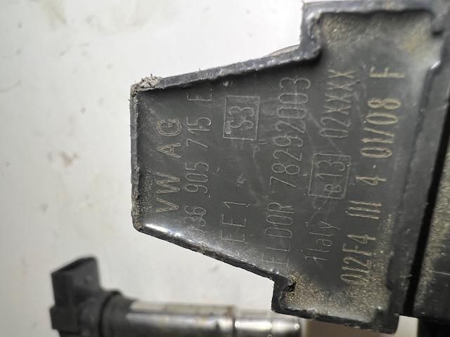 bontott VW GOLF V Gyújtótrafó