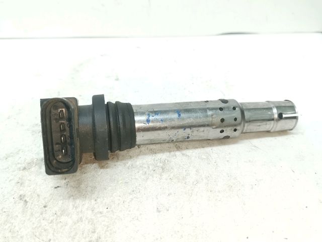 bontott VW GOLF V Gyújtótrafó