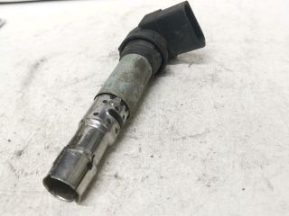 bontott VW GOLF V Gyújtótrafó