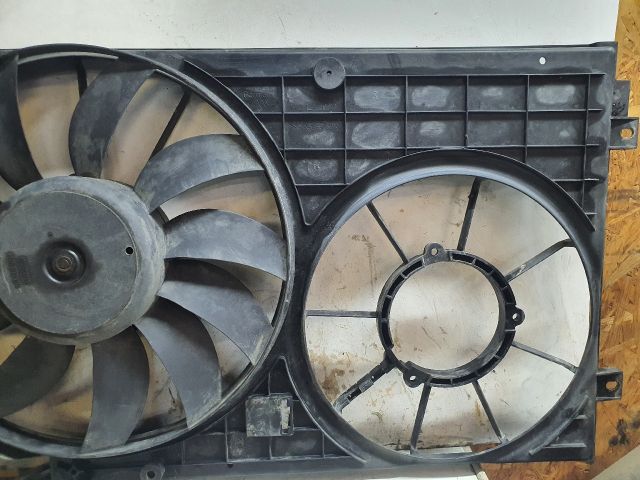 bontott VW GOLF V Hűtőventilátor