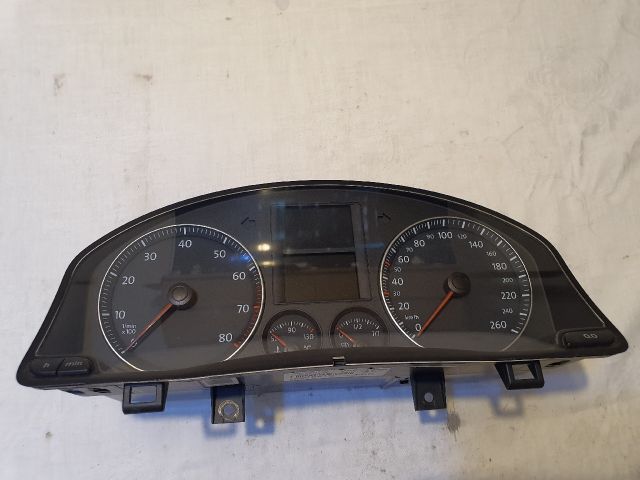 bontott VW GOLF V Kilométeróra