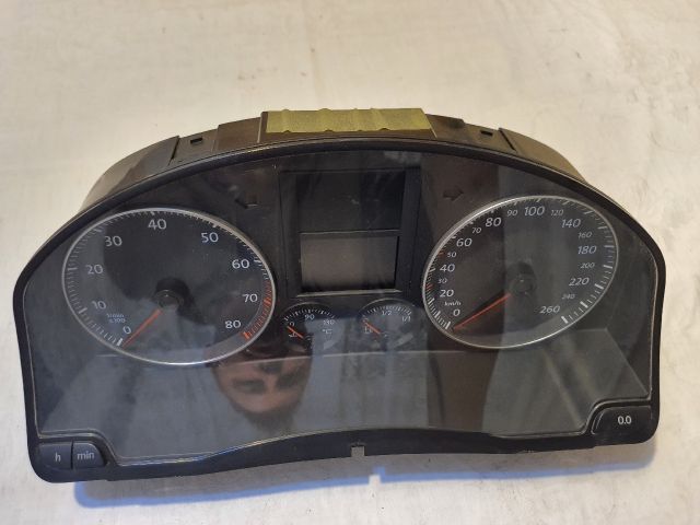 bontott VW GOLF V Kilométeróra