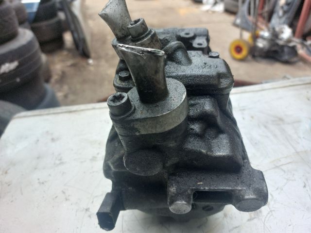 bontott VW GOLF V Klímakompresszor