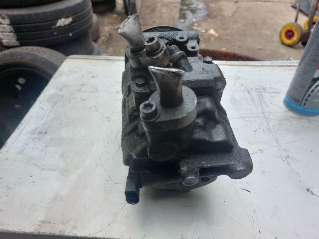 bontott VW GOLF V Klímakompresszor