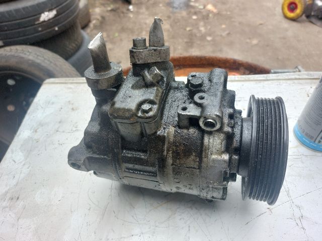 bontott VW GOLF V Klímakompresszor