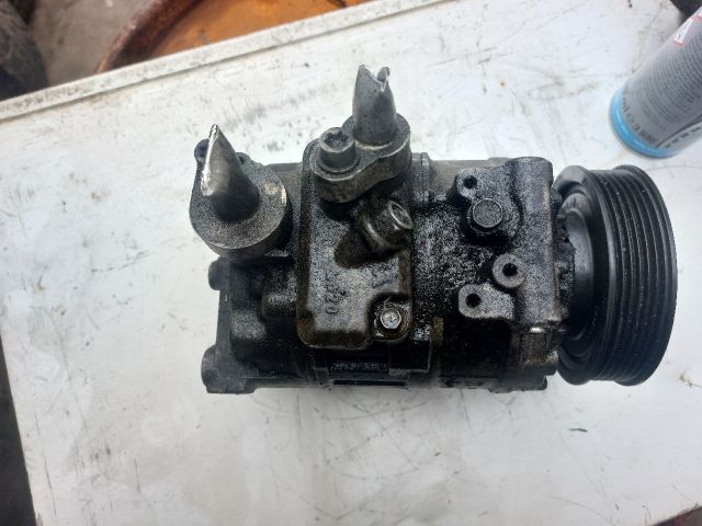 bontott VW GOLF V Klímakompresszor