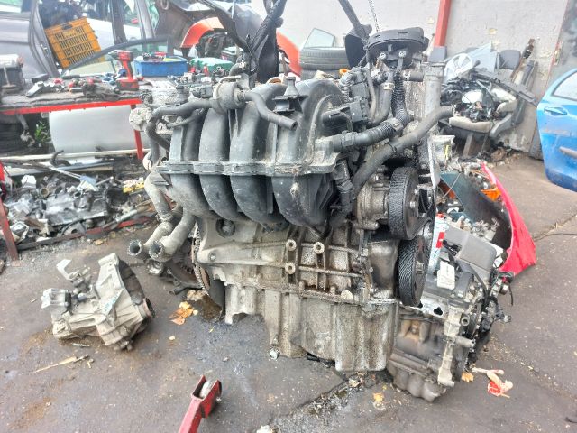 bontott VW GOLF V Komplett Motor (Segédberendezésekkel)