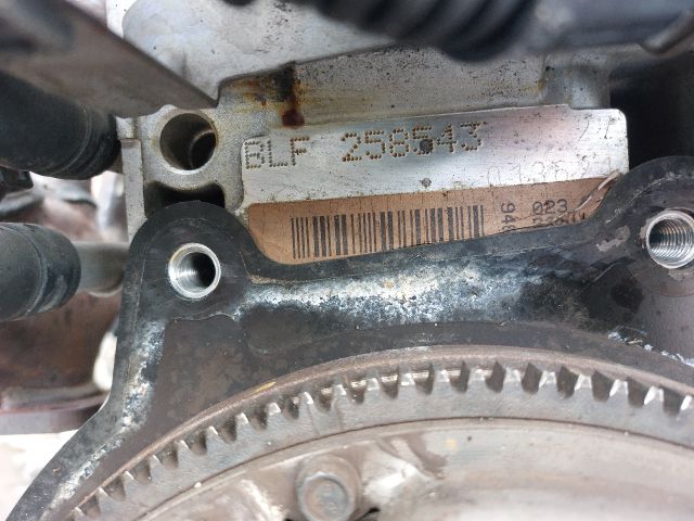 bontott VW GOLF V Komplett Motor (Segédberendezésekkel)