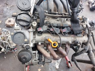 bontott VW GOLF V Komplett Motor (Segédberendezésekkel)