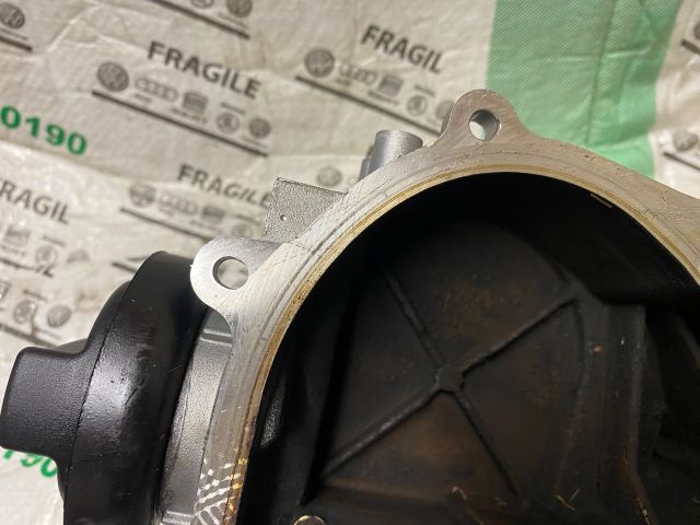 bontott VW GOLF V Komplett Vezérlés Burkolat