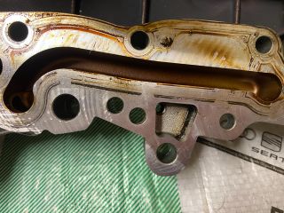 bontott VW GOLF V Komplett Vezérlés Burkolat