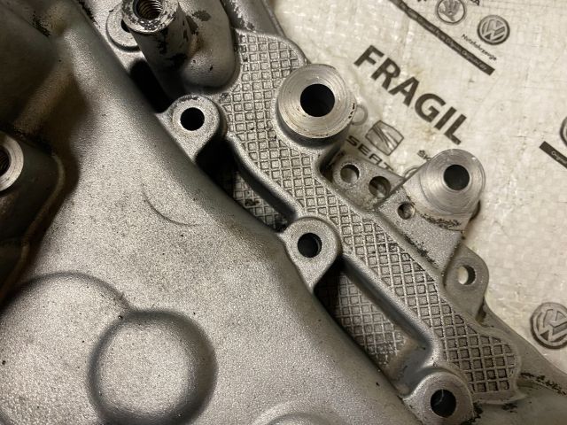 bontott VW GOLF V Komplett Vezérlés Burkolat