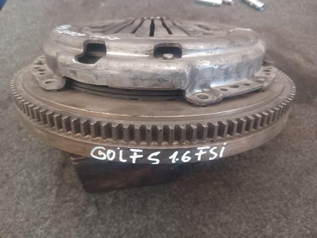 bontott VW GOLF V Kuplung Szett (Szerkezet, Tárcsa)