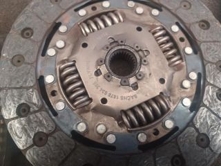 bontott VW GOLF V Kuplung Szett (Szerkezet, Tárcsa)