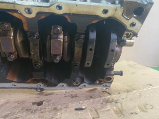 bontott VW GOLF V Motor (Fűzött blokk hengerfejjel)