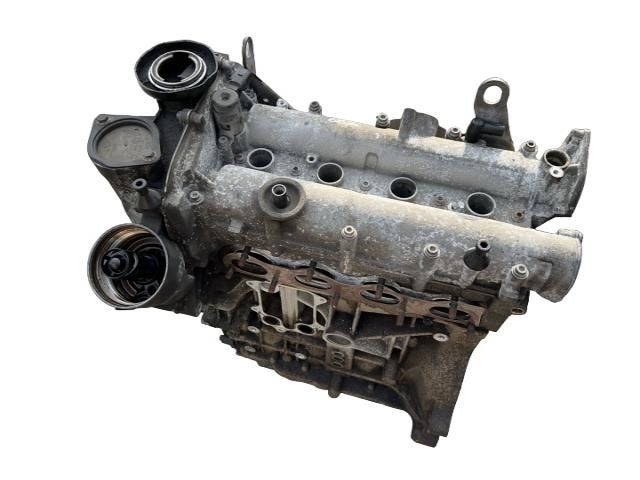 bontott VW GOLF V Motor (Fűzött blokk hengerfejjel)