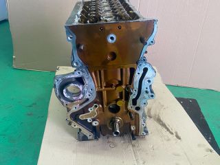 bontott VW GOLF V Motor (Fűzött blokk hengerfejjel)