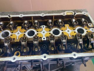 bontott VW GOLF V Motor (Fűzött blokk hengerfejjel)