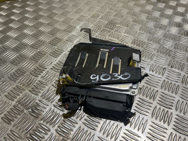 bontott VW GOLF V Motorvezérlő