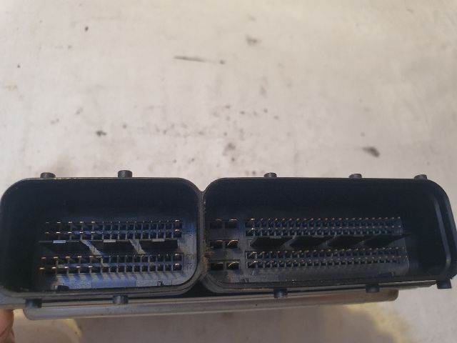 bontott VW GOLF V Motorvezérlő