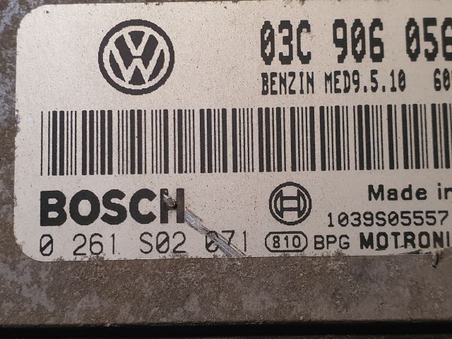 bontott VW GOLF V Motorvezérlő