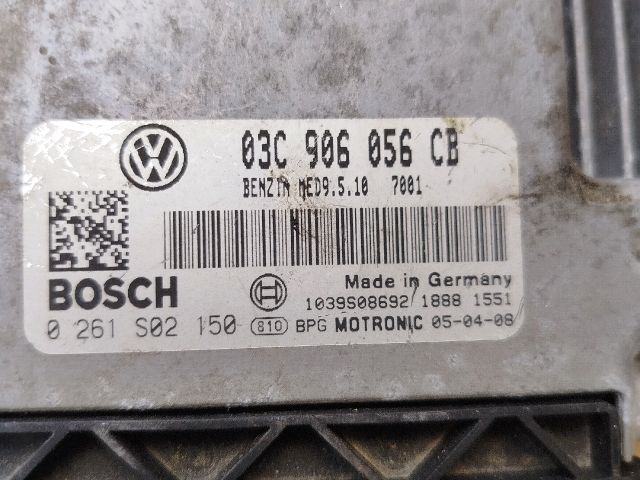 bontott VW GOLF V Motorvezérlő