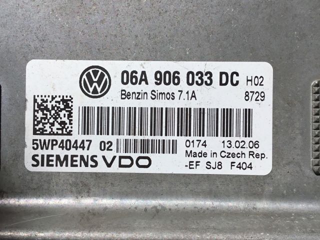 bontott VW GOLF V Motorvezérlő