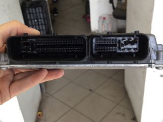 bontott VW GOLF V Motorvezérlő