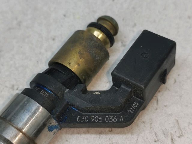 bontott VW GOLF V Porlasztó (1 db)