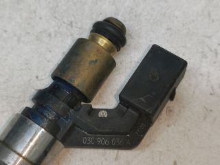 bontott VW GOLF V Porlasztó (1 db)