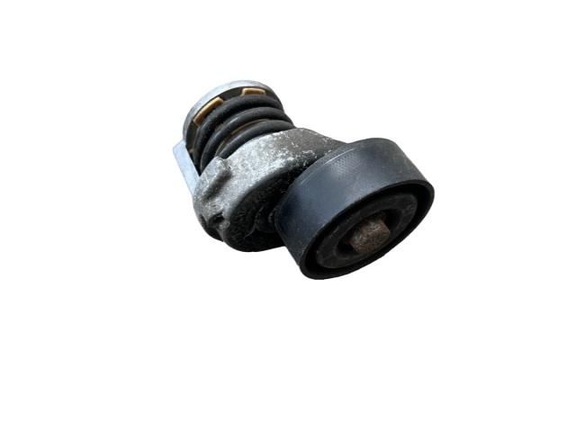 bontott VW GOLF V Szíjfeszítő Görgő