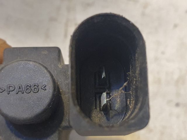 bontott VW GOLF V Turbó Vákum Szelep