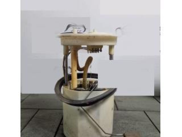 bontott VW GOLF V Üzemanyag Szivattyú