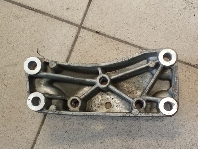 bontott VW GOLF V Váltó Tartó Bak (Pozíciófüggetlen)