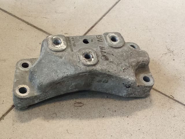 bontott VW GOLF V Váltó Tartó Bak (Pozíciófüggetlen)