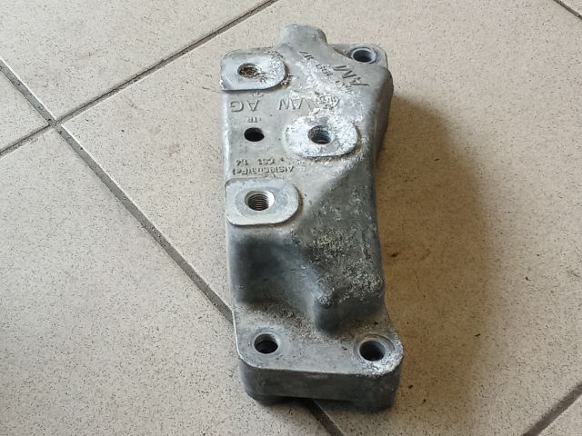 bontott VW GOLF V Váltó Tartó Bak (Pozíciófüggetlen)