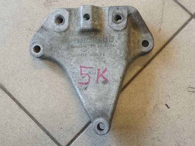 bontott VW GOLF V Váltó Tartó Bak (Pozíciófüggetlen)