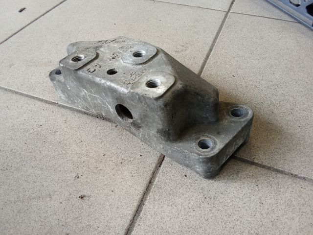 bontott VW GOLF V Váltó Tartó Bak (Pozíciófüggetlen)