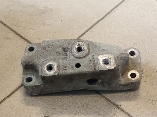 bontott VW GOLF V Váltó Tartó Bak (Pozíciófüggetlen)