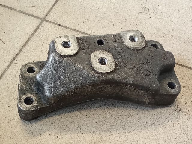 bontott VW GOLF V Váltó Tartó Bak (Pozíciófüggetlen)