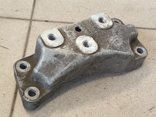 bontott VW GOLF V Váltó Tartó Bak (Pozíciófüggetlen)