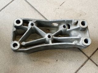 bontott VW GOLF V Váltó Tartó Bak (Pozíciófüggetlen)